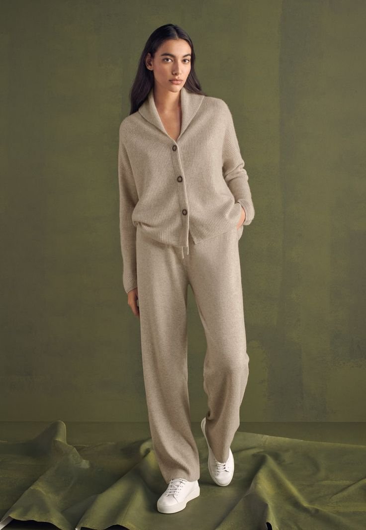 Cashmere trousers sample